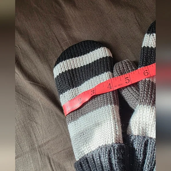 HBC Striped Knit Mittens in Black, Gray & White (NWT) - Picture 4 of 4